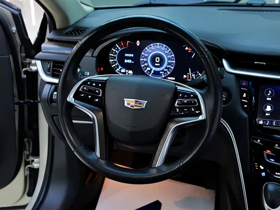 Cadillac XTS 2018 28T Luxury Model фото 24