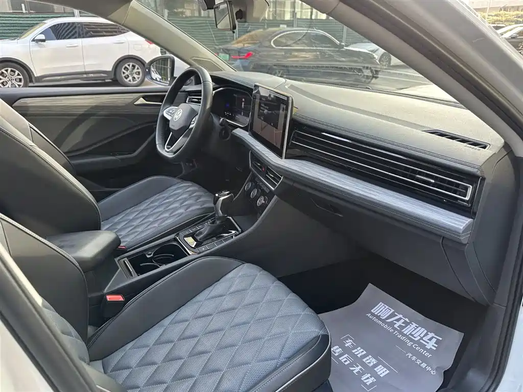 Volkswagen Sagitar 2025 300TSI DSG Surpass Edition фото 23
