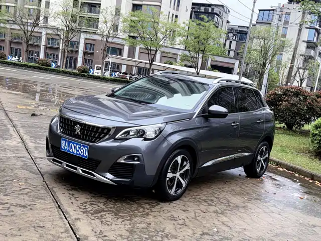 PEUGEOT 4008