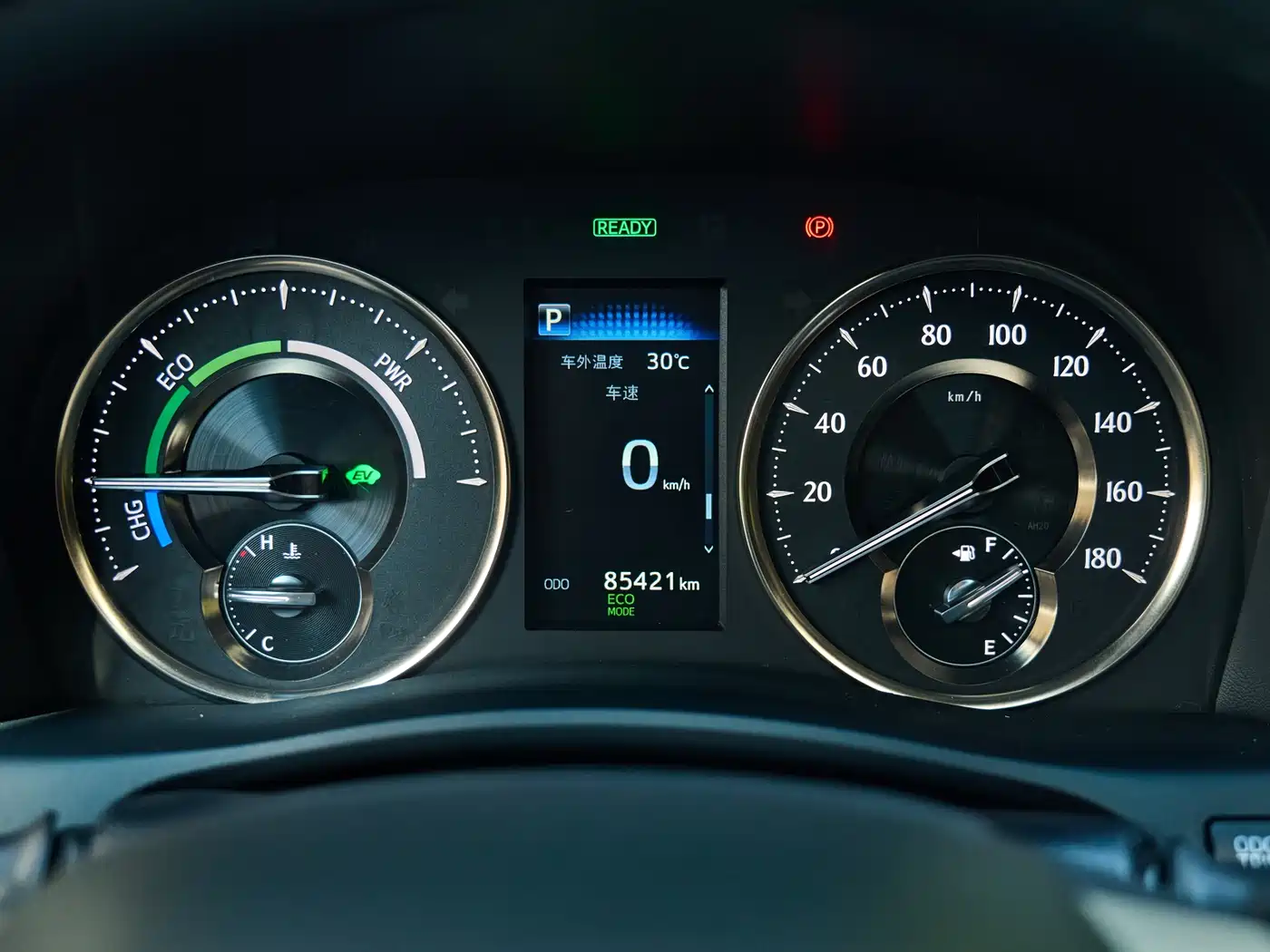 Toyota Vellfire 2021 Crown Hybrid 2.5L HV Premium Edition фото 17