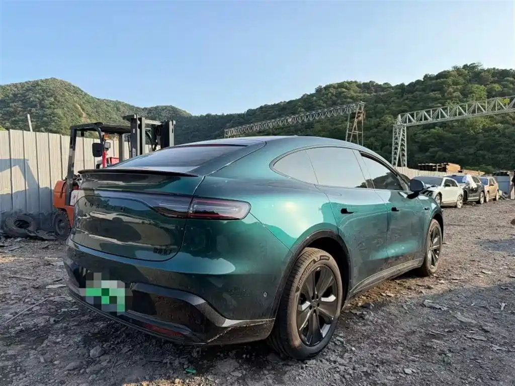 Zhijie Luxeed R7 2026 Pure Electric Max+ фото 2