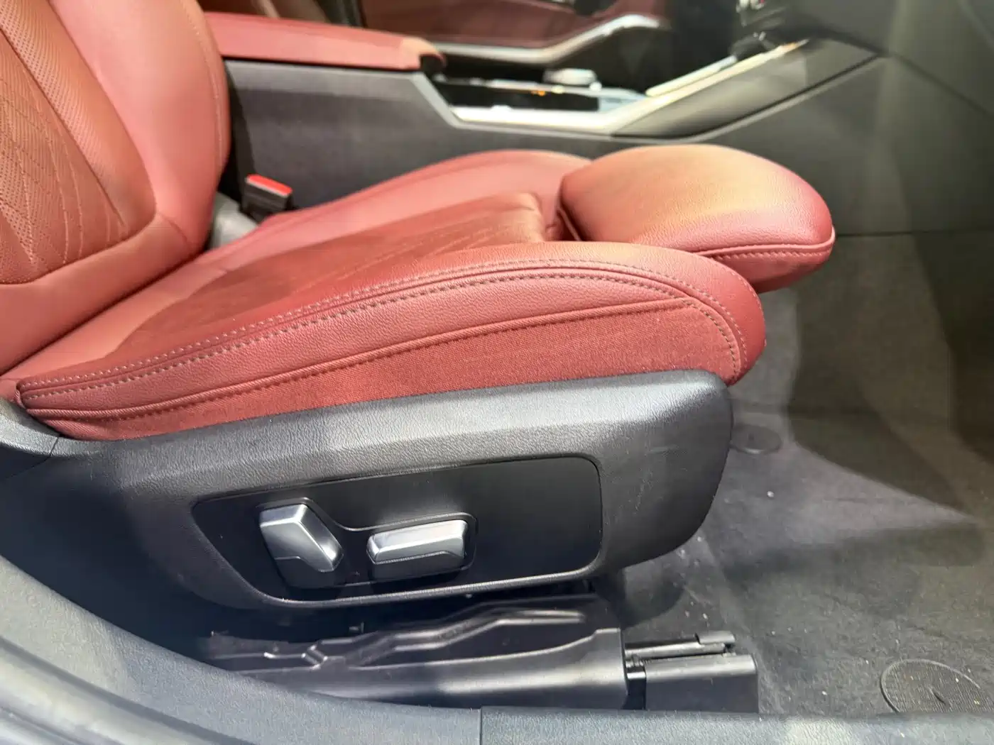 BMW 3 Series 2023 320Li M Sport Package фото 17