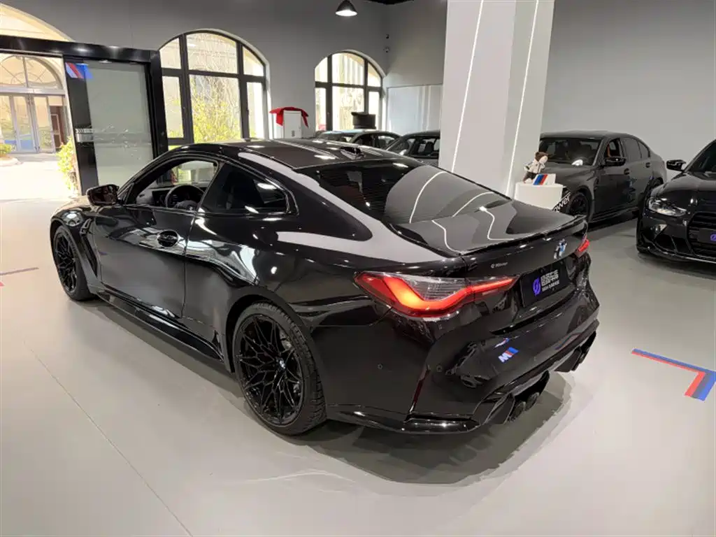 BMW M4 2023 M4 Coupe M xDrive Thunder Edition фото 3