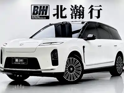 NIO ES8