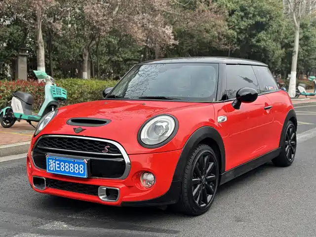 MINI 