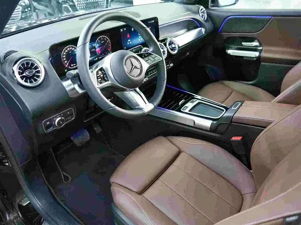 MERCEDES-BENZ GLB