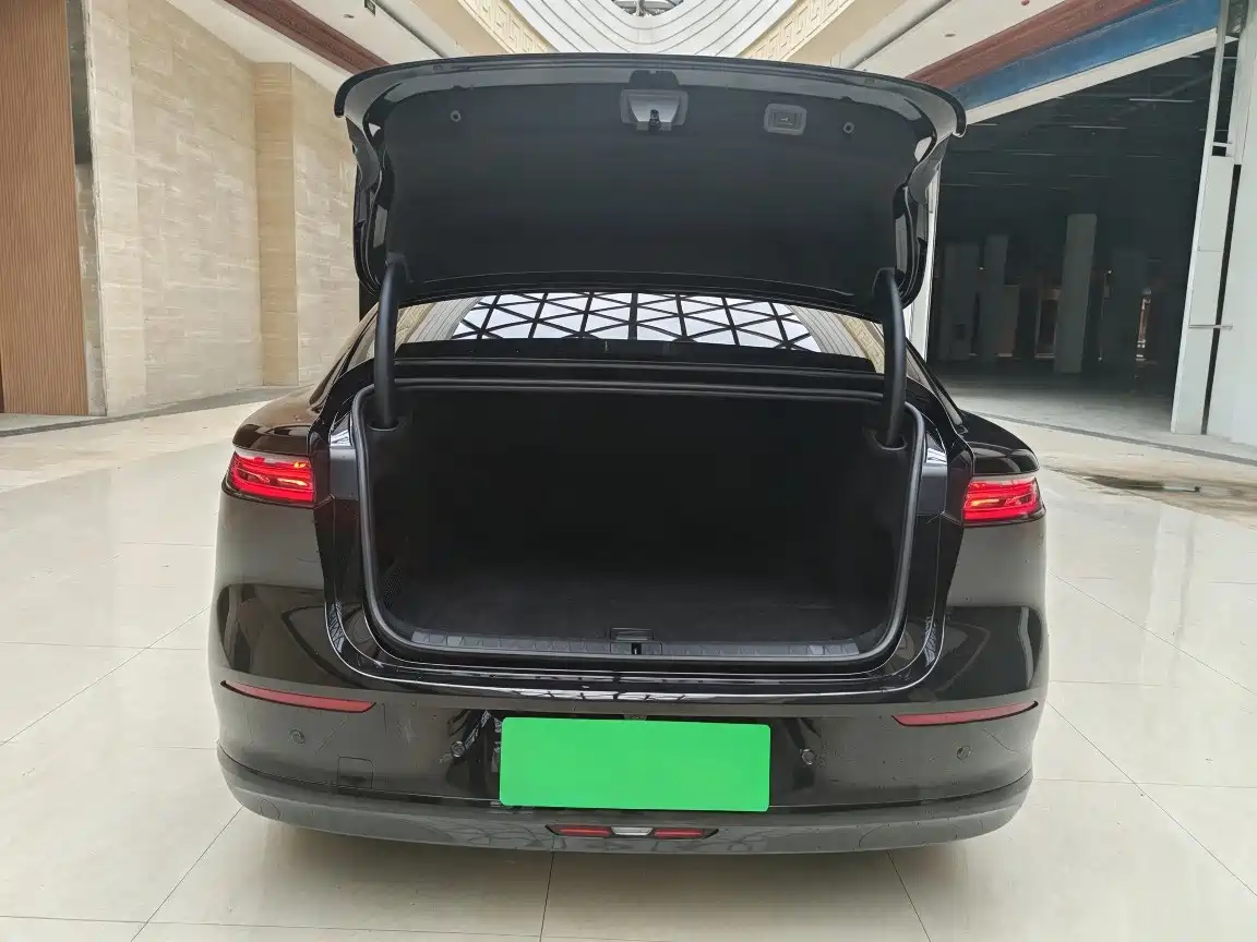 Voyah Auto VOYAH Zhuiguang L 2025 2025 Mid-configuration Model