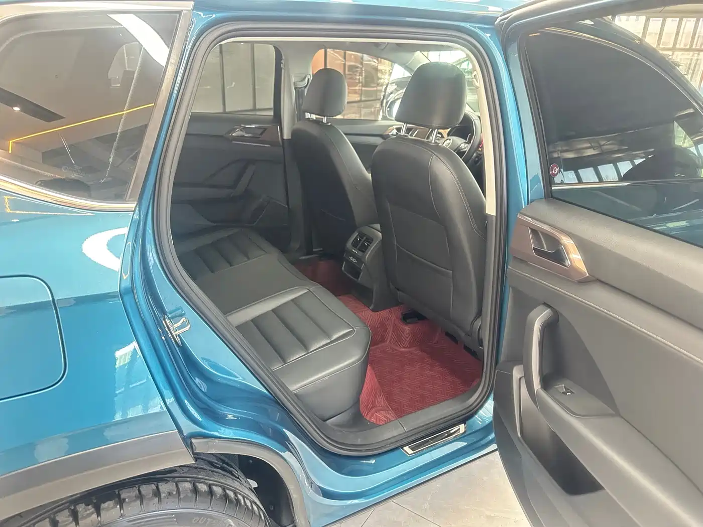 Volkswagen Tharu 2020 Facelift 330TSI 4WD Flagship Edition China VI фото 9