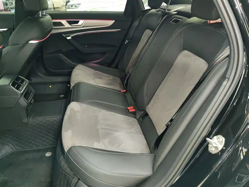 Audi A6L 2023 Facelift 40 TFSI Luxury Dynamic фото 17