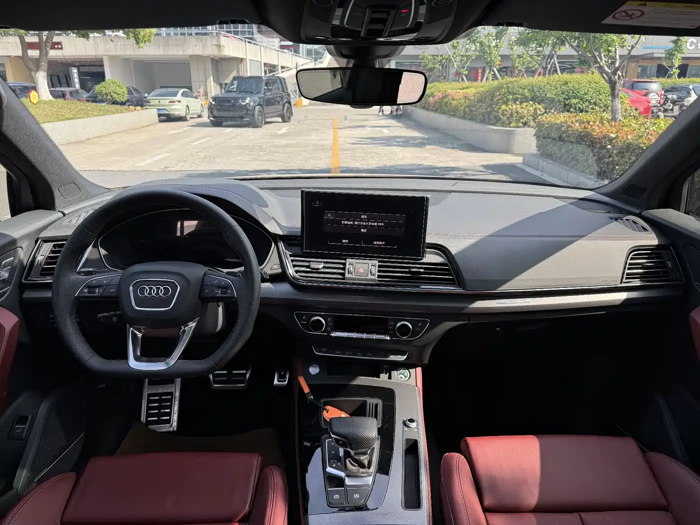 Audi Q5L 2024 Model 45 TFSI Luxury Dynamic фото 14