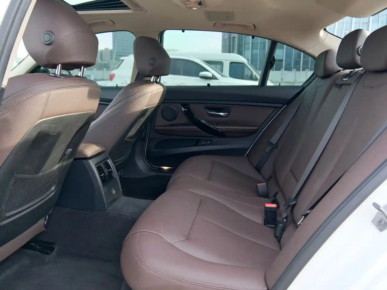 BMW 3 Series 2018 320Li Leading M Sport Package фото 6