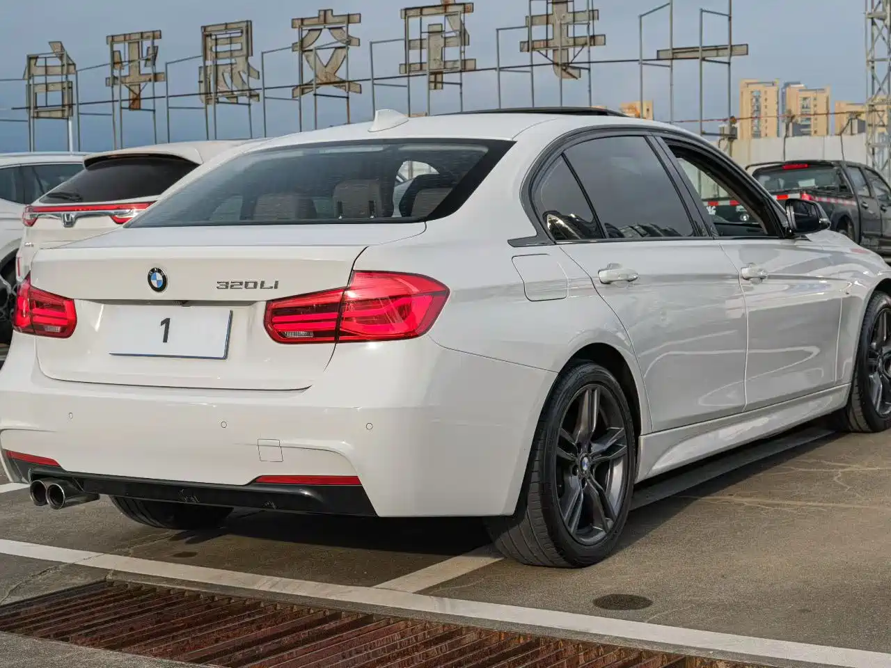 BMW 3 Series 2018 320Li Leading M Sport Package фото 13