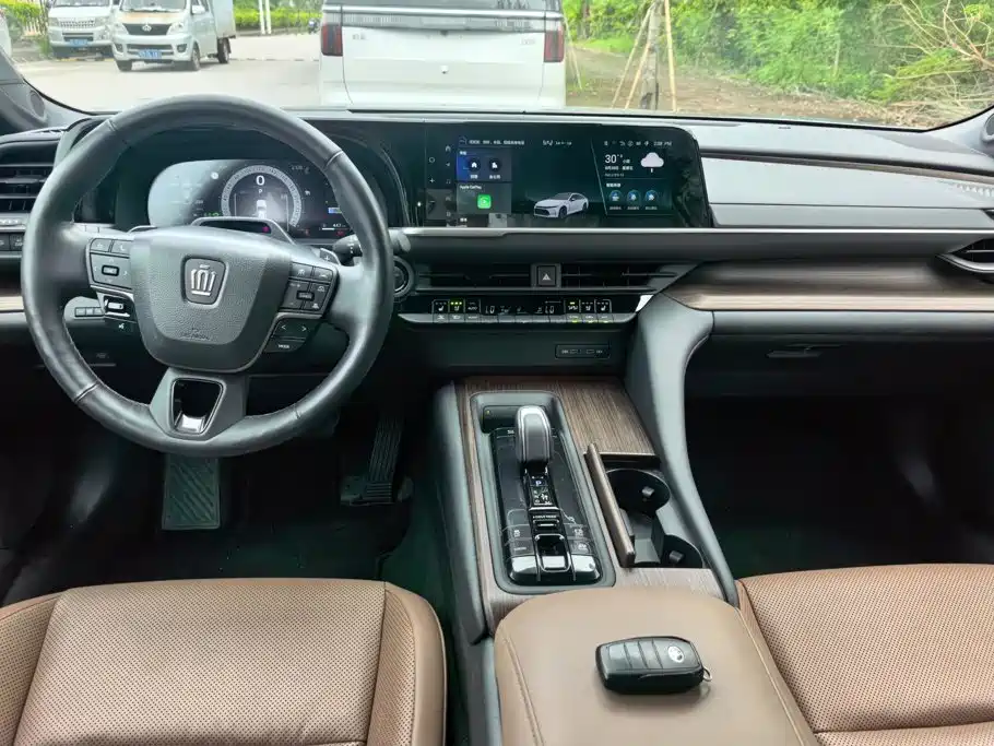 Toyota Crown (Import) 2024 2024 2.5L Ultimate Edition