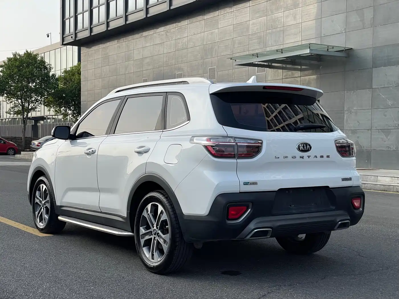 Kia Sportage 2019 2.0L Automatic Smart Luxury Edition фото 15