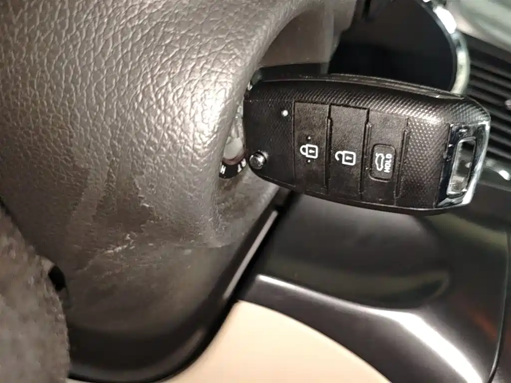 Kia K5 2015 2.0L Automatic GL фото 9