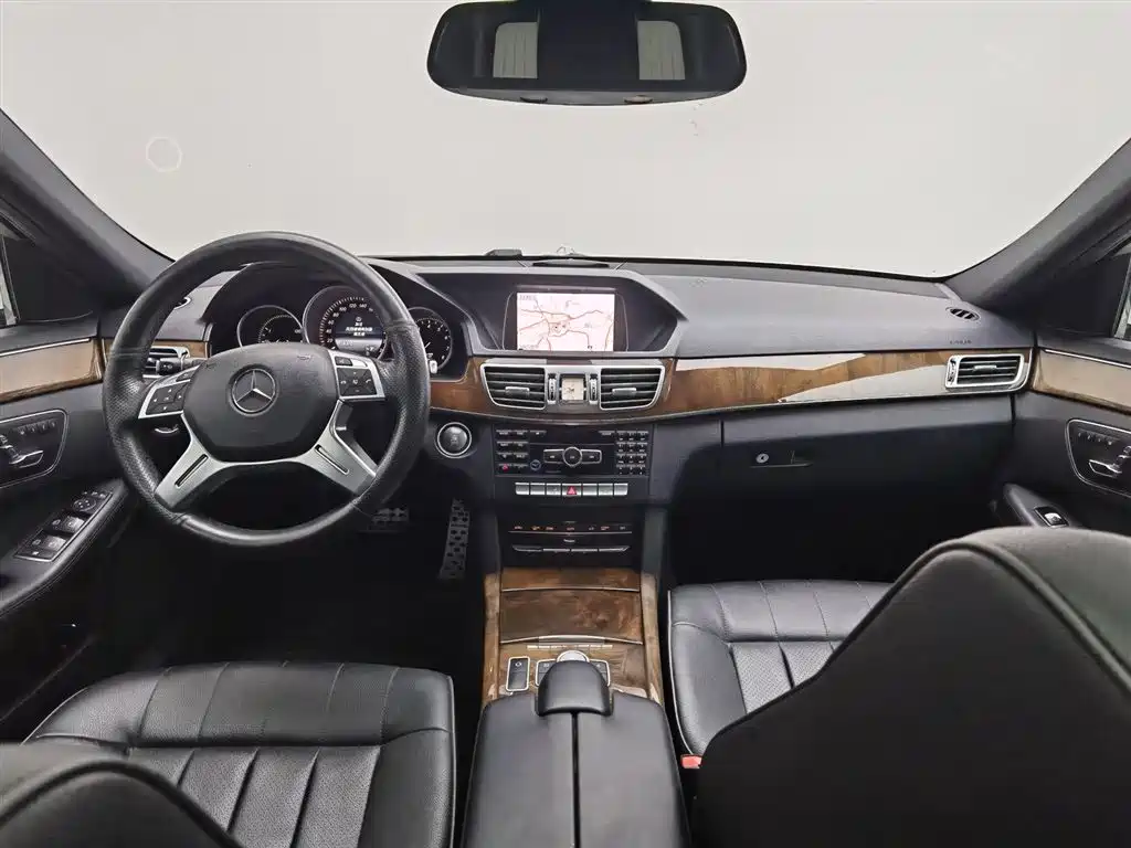 Mercedes-Benz E-Class 2015 E 260 L фото 5