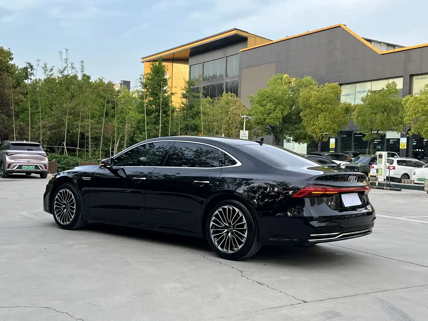 Audi A7L 2024 45 TFSI Luxury фото 6