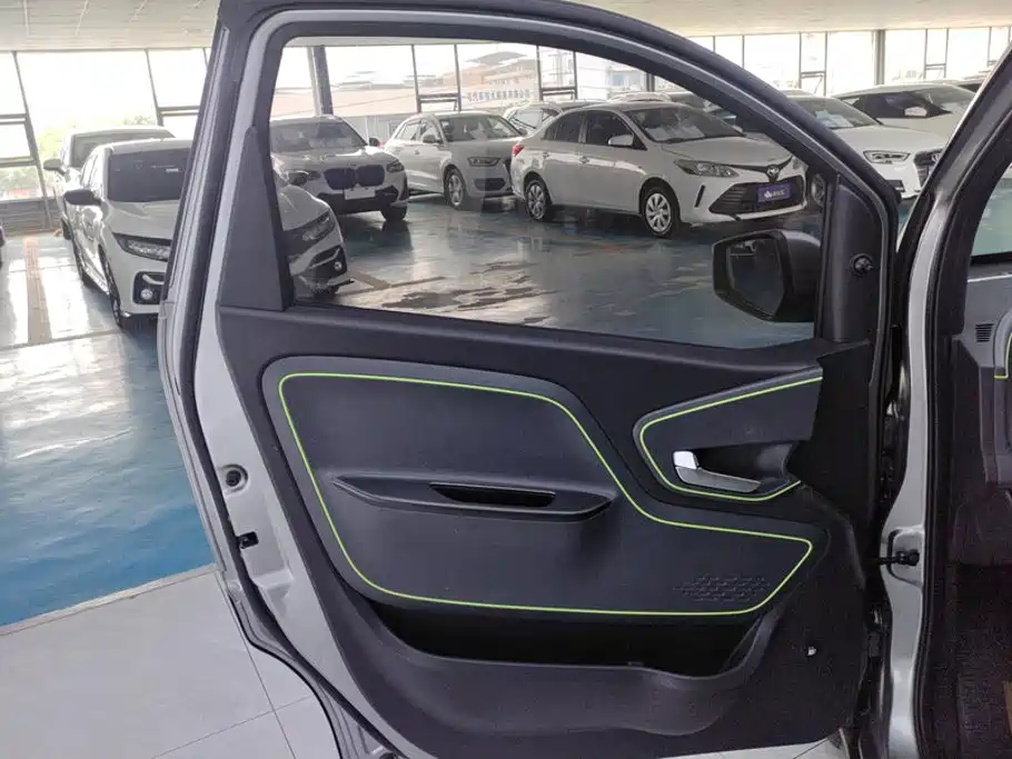 Baojun E100 2019 2019 250KM Smart Edition
