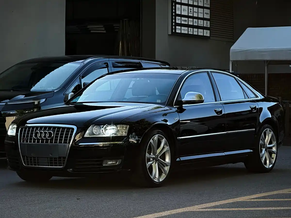 Audi S8 2008 Model S8 5.2FSI quattro