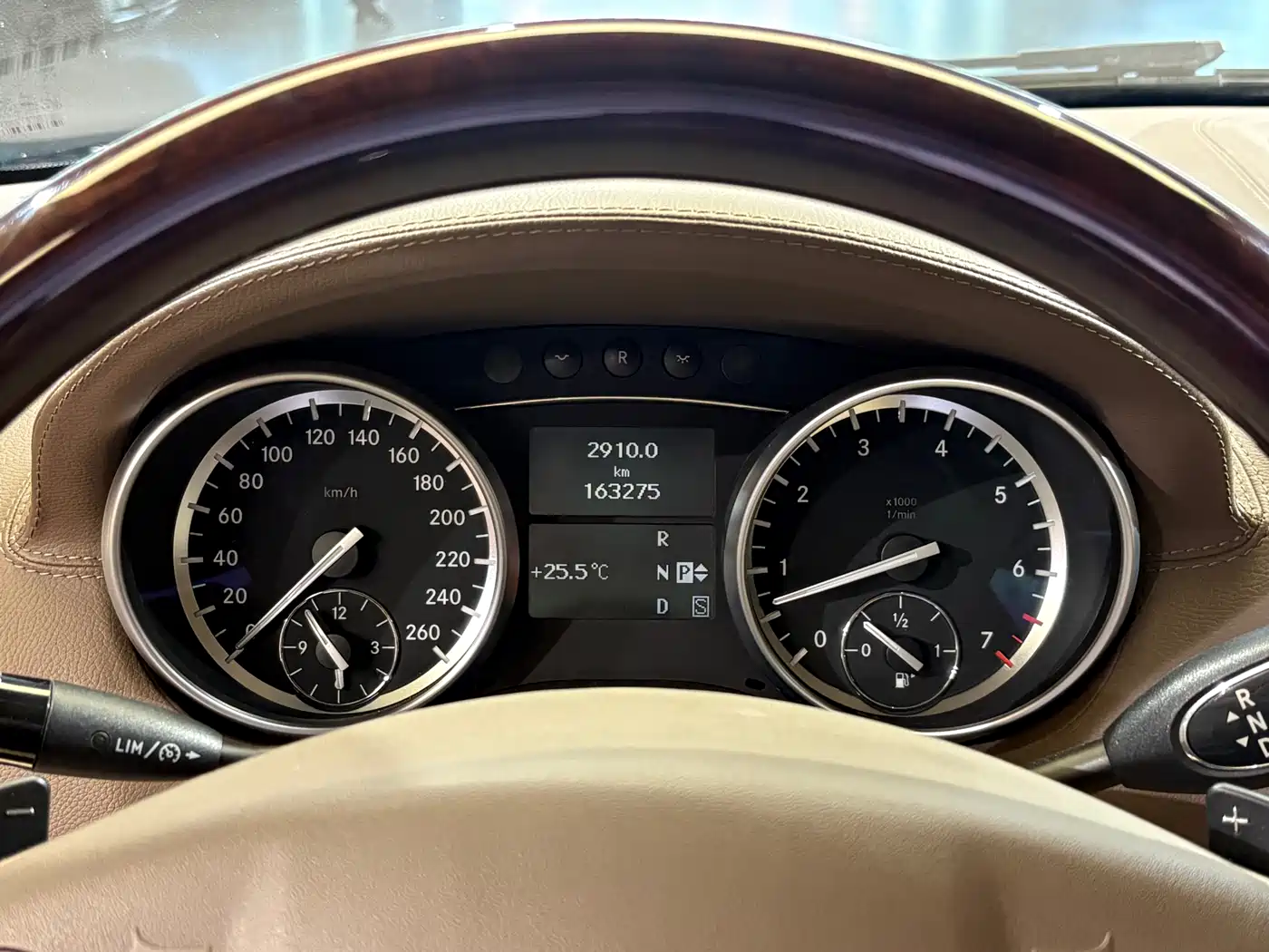 Mercedes-Benz GL-Class 2011 GL 450 4MATIC Premium фото 8
