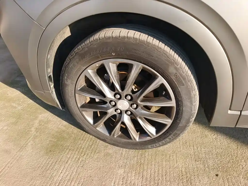 Фото 23 - Buick Enclave