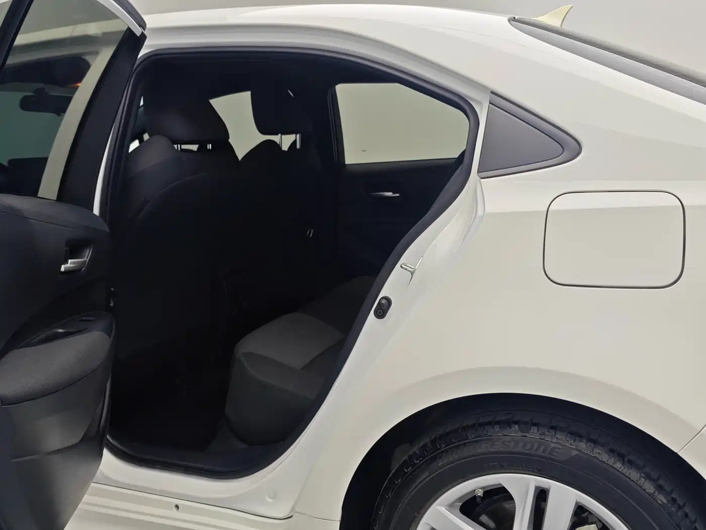 Toyota Levin 2022 TNGA 1.5L CVT Progressive Edition фото 15