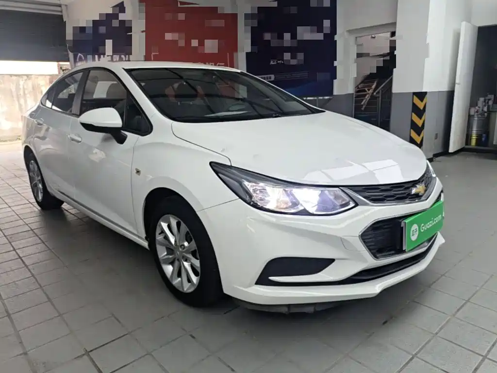 Chevrolet Cruze 2018 2018 320 Automatic Pioneer Sunroof Edition