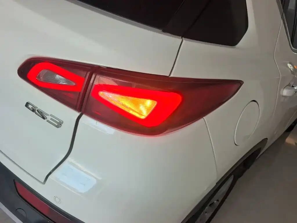 GAC Trumpchi Trumpchi GS3 2018 2017 150N Automatic Elite