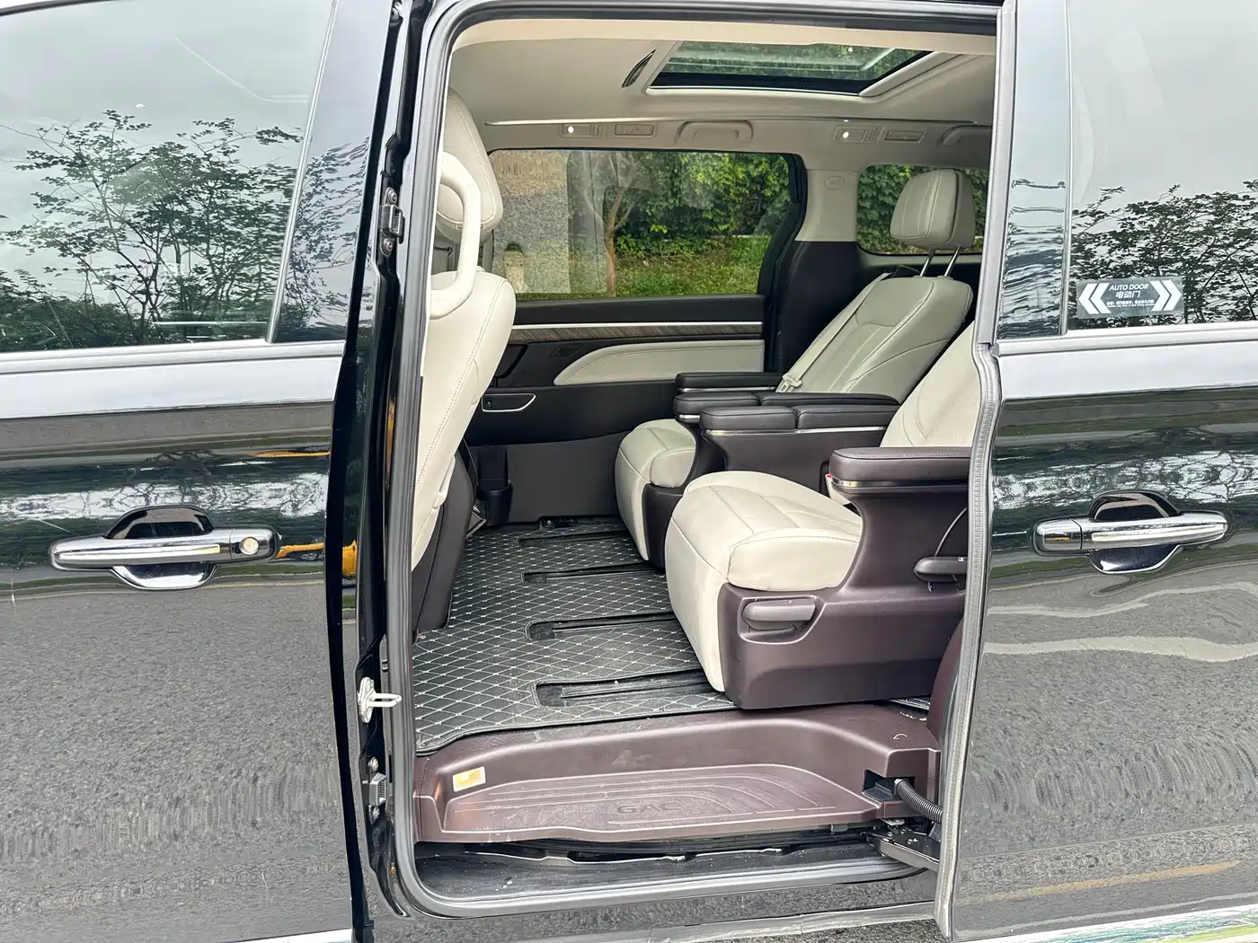 GAC Trumpchi Trumpchi M8 2021 Leading Show Series 390T Prestige Edition фото 10