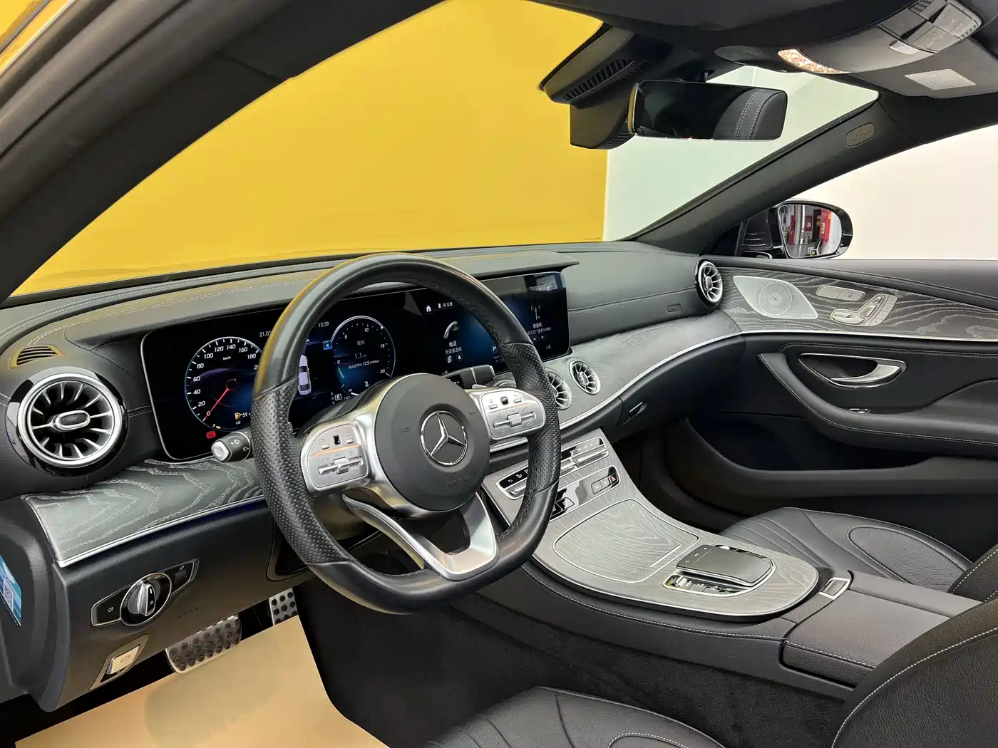 Mercedes-Benz CLS 2021 CLS 300 Luxury фото 6