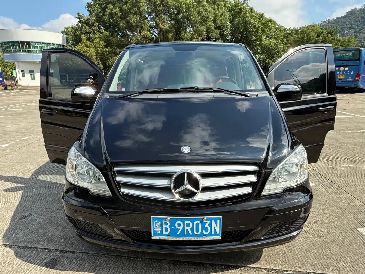 Mercedes-Benz Viano 2013 3.0L Privilege Edition фото 4