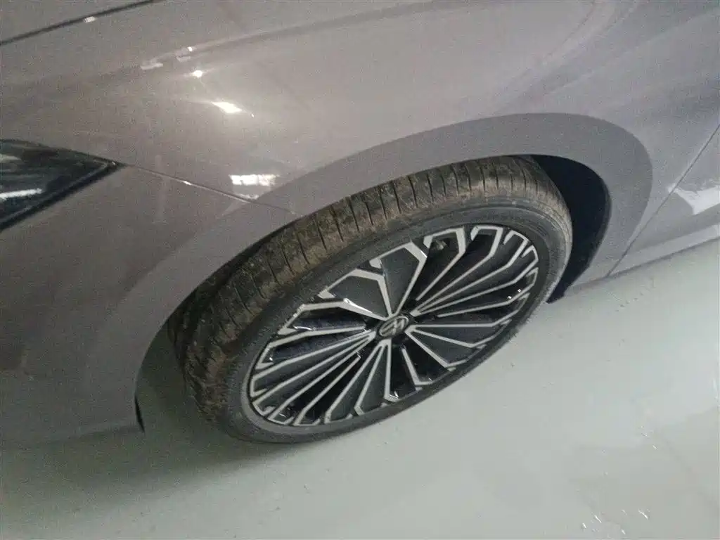 Volkswagen Passat 2025 Pro 380TSI Dragon Prestige Edition фото 23