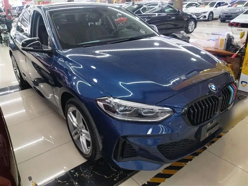 BMW 1-SERIES