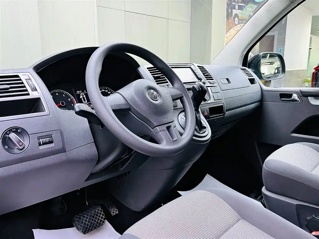Volkswagen Caravelle 2014 2014 2.0TSI 4WD Comfort Edition