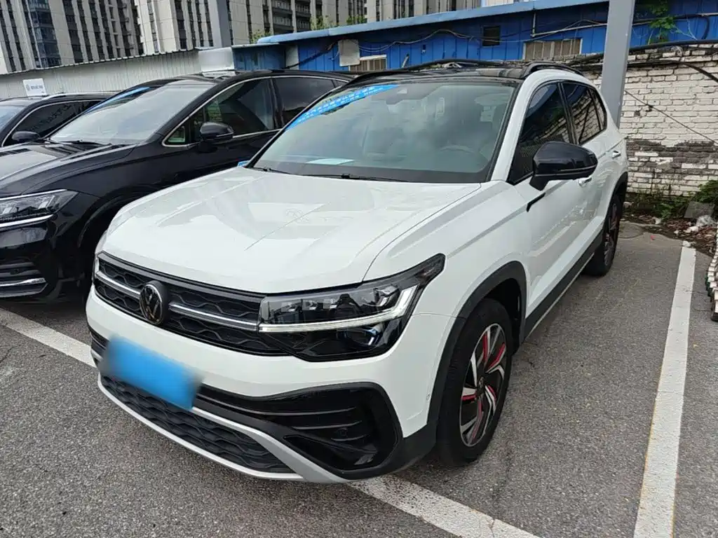 Фото 2 - Volkswagen Tharu