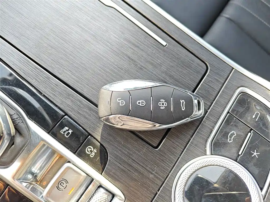 Hongqi H9 2023 Model 2.0T Smart Connect Flagship Edition фото 9