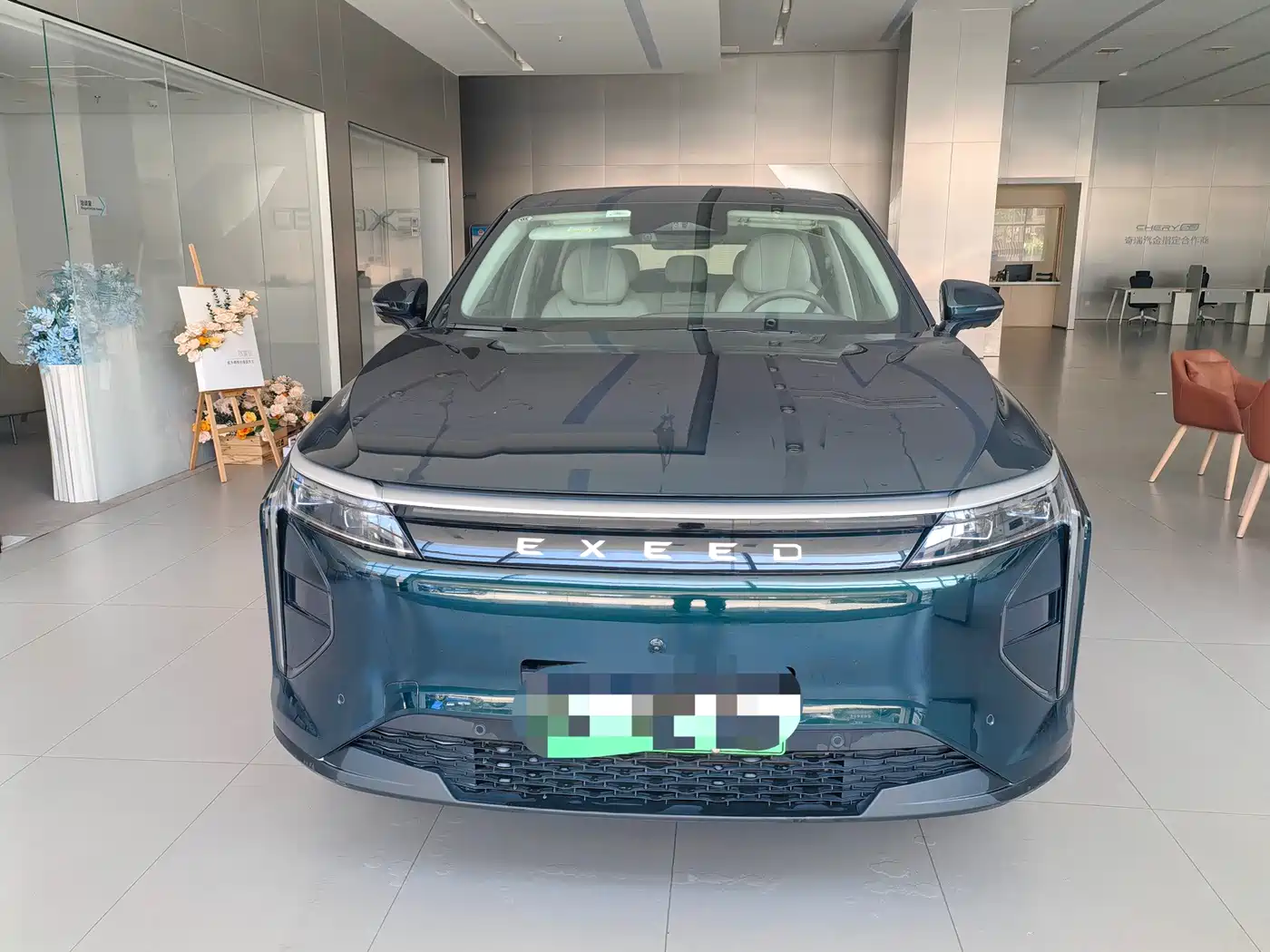 Exeed Yaoguang C-DM 2025 200 Ultra Long Range Pro AWD