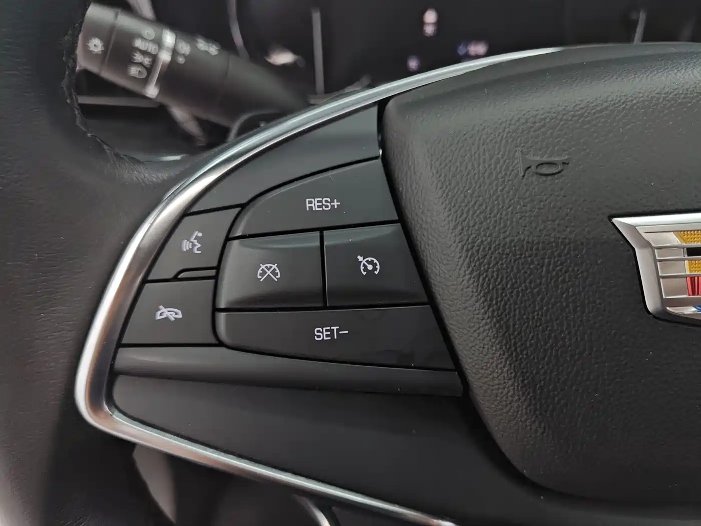 Cadillac XT5 2022 2.0T 2WD Luxury фото 17