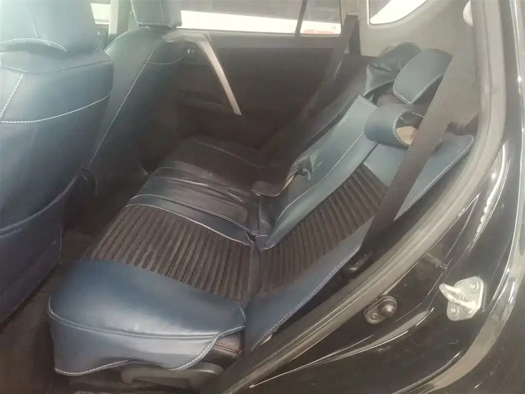 Toyota RAV4 Rongfang 2016 2.0L CVT 2WD Trend (China V) фото 13