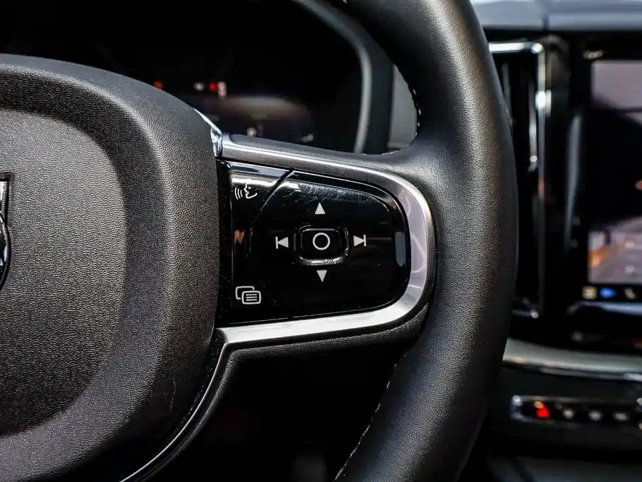 Volvo XC60 Plug-in Hybrid 2024 2024 T8 PHEV Long Range AWD Polar Night Edition