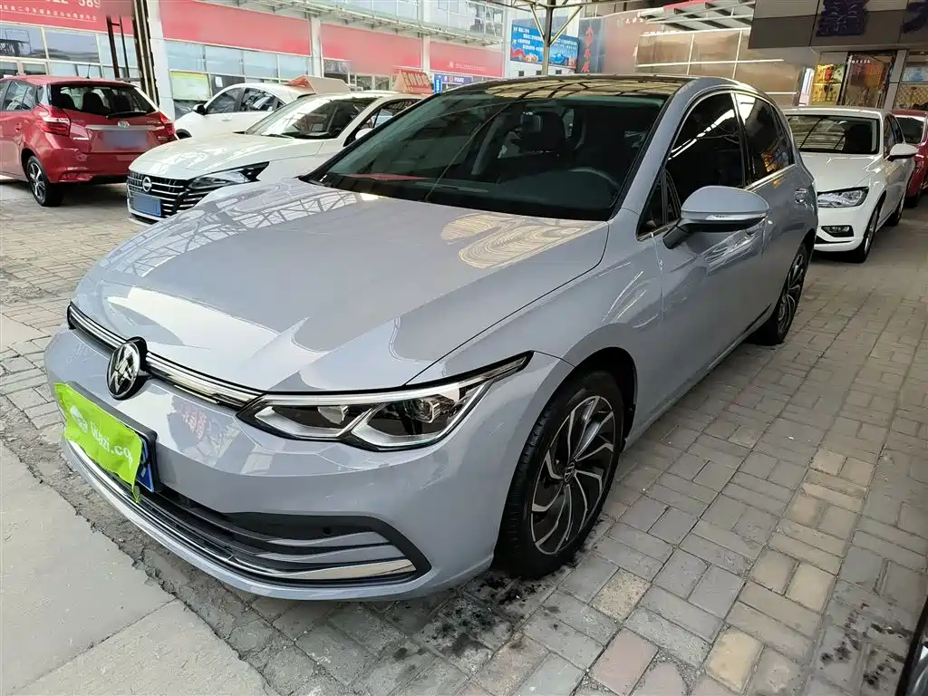 Volkswagen Golf 2023 Facelift 280TSI DSG Pro фото 2
