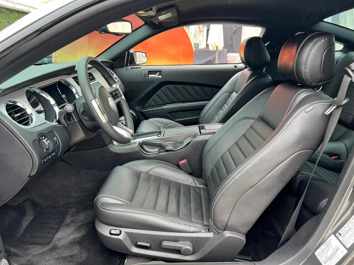 Ford Mustang 2013 Model 3.7L Automatic Standard фото 10