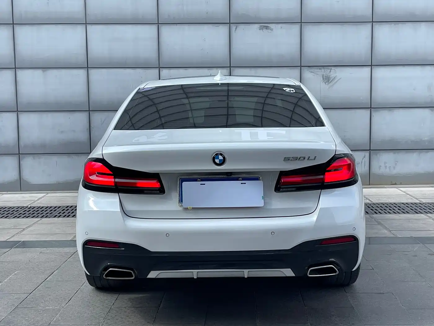 BMW 5 Series 2022 530Li Leading M Sport Package фото 5