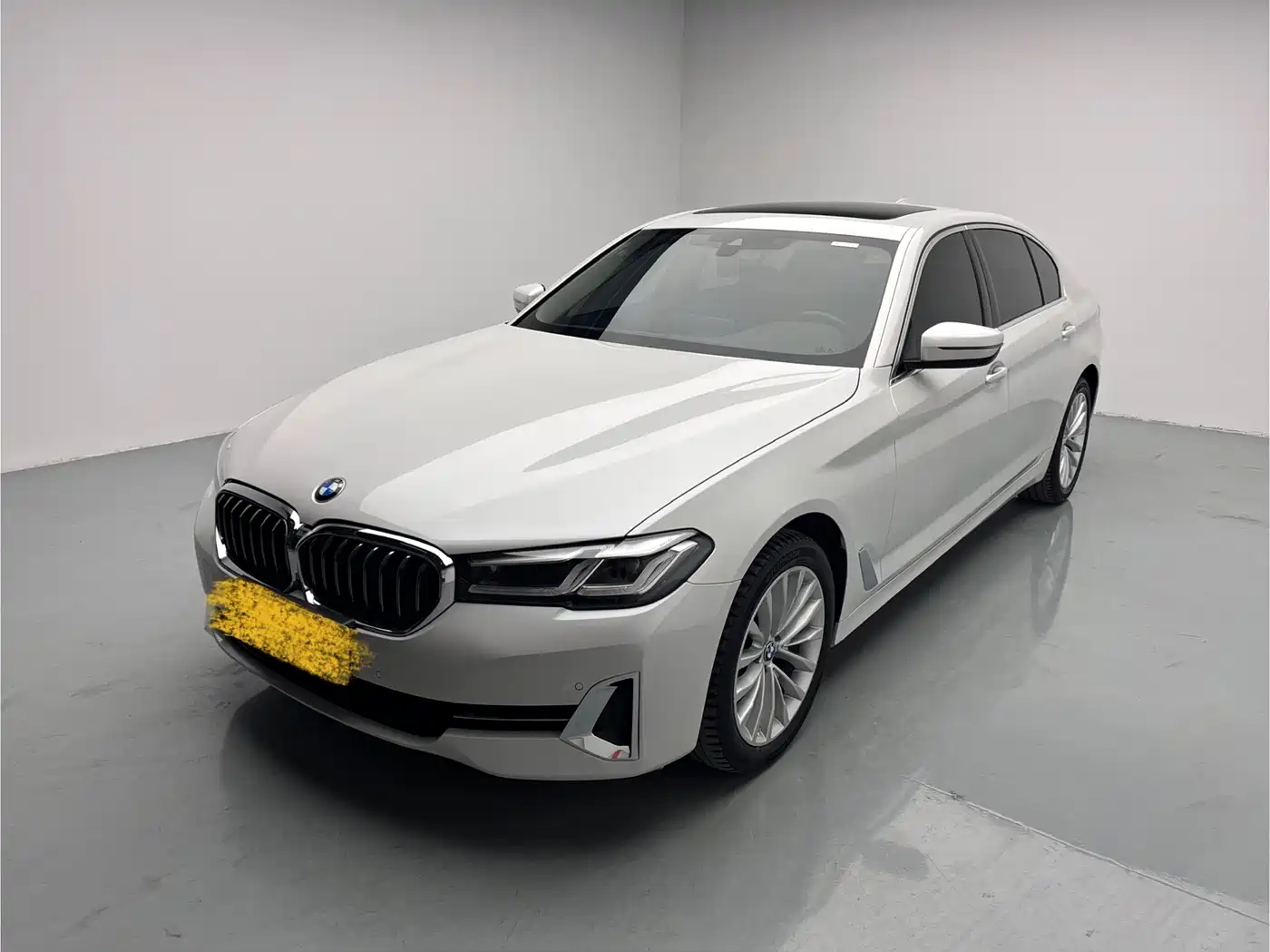 BMW 5 Series 2022 Facelift 525Li Luxury Package