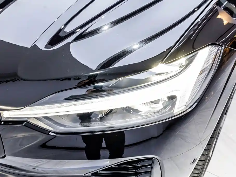 Volvo XC60 Plug-in Hybrid 2024 2024 T8 PHEV Long Range AWD Polar Night Edition