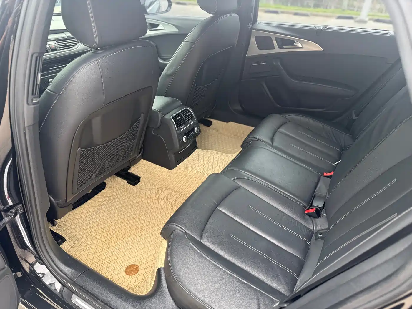 Audi A6L 2018 30th Anniversary 35 TFSI Sport фото 8