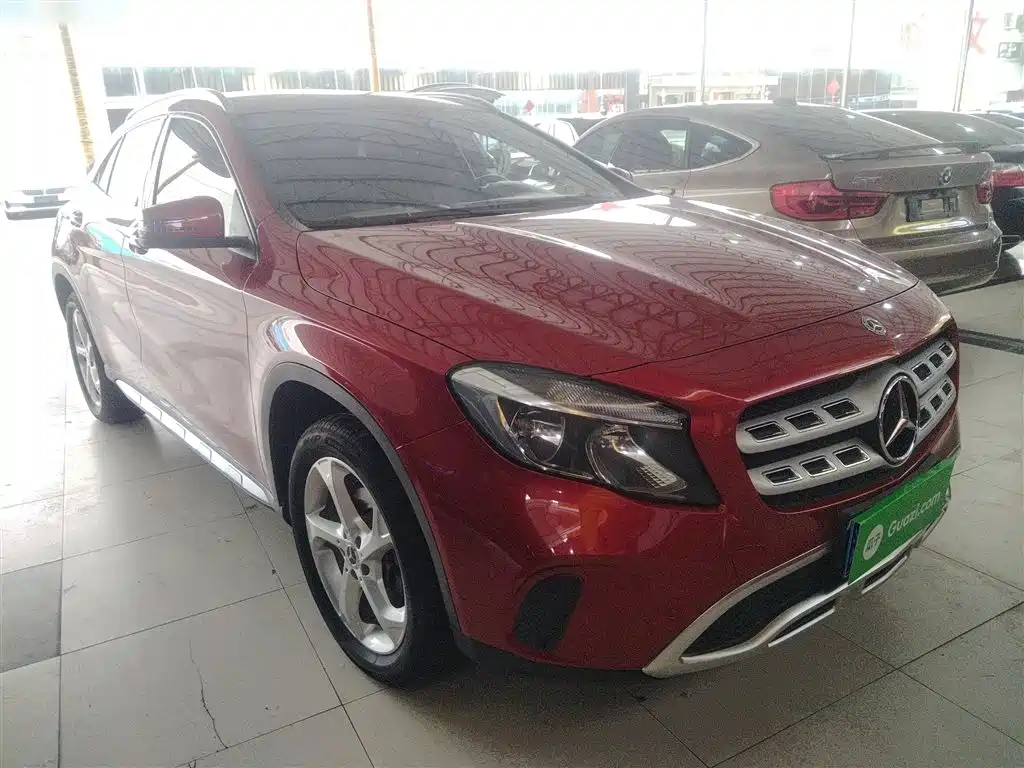 Mercedes-Benz GLA 2018 GLA 200 Dynamic фото 22