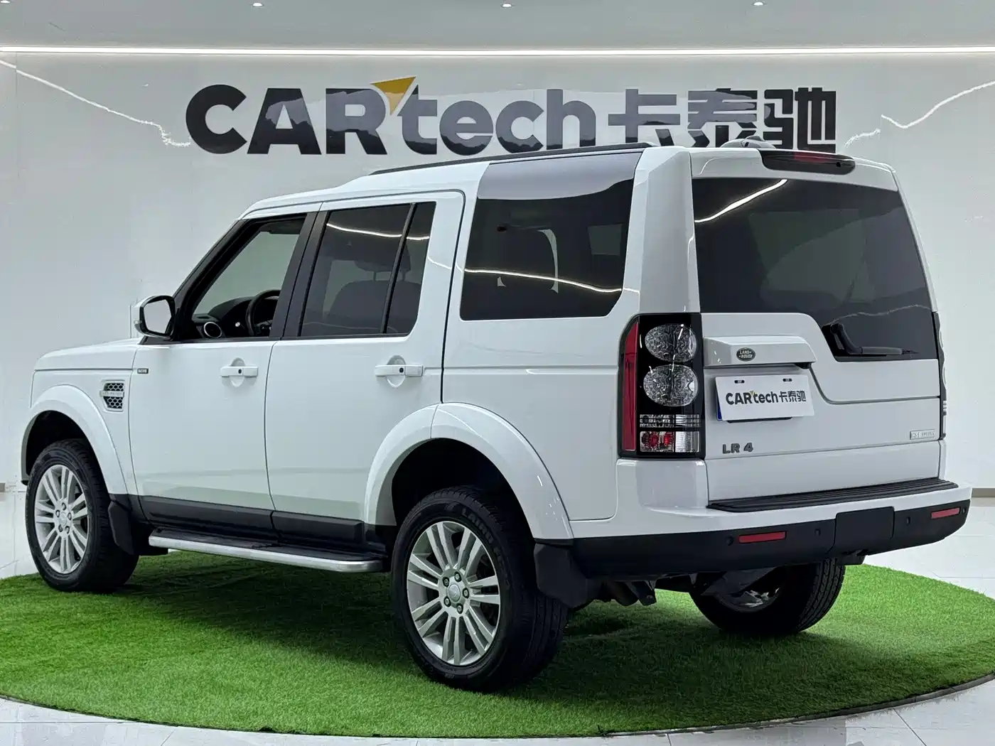 Land Rover Discovery 2016 3.0 SC V6 HSE Luxury фото 9