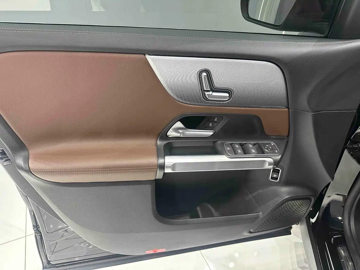 Фото 5 - Mercedes-Benz GLB