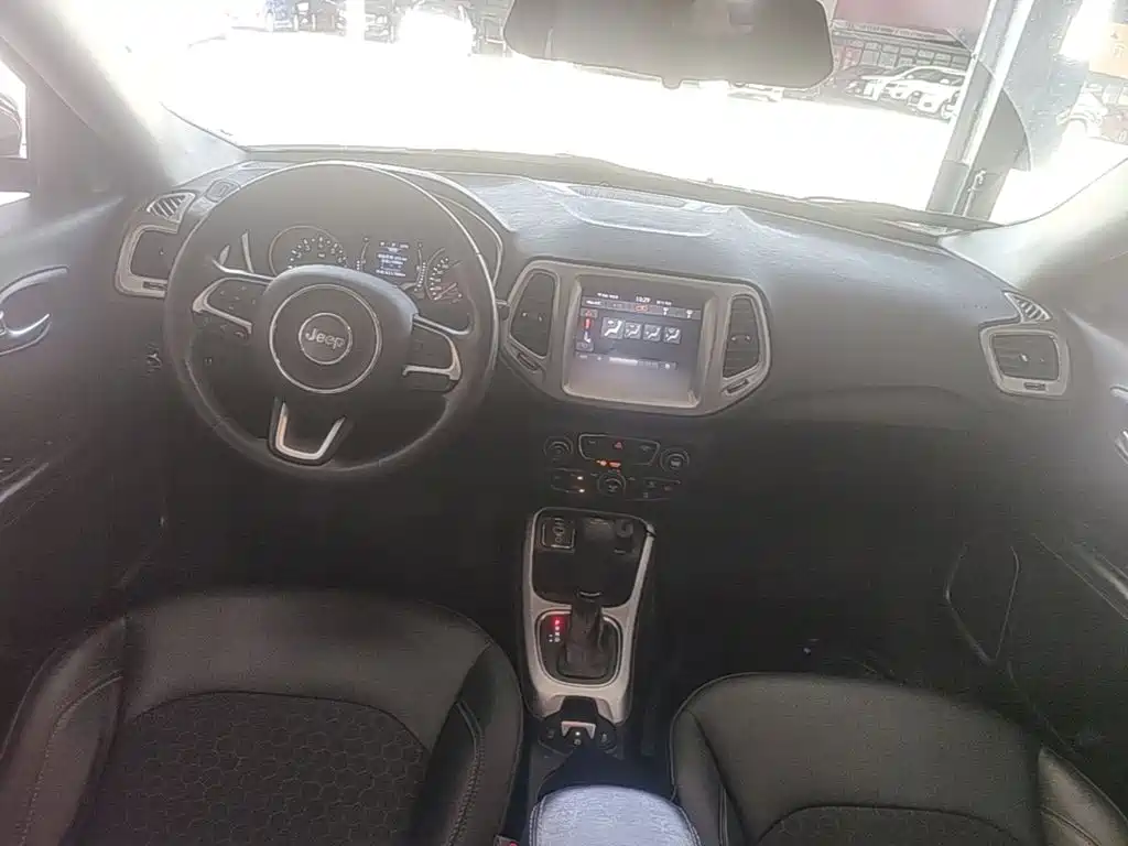 Jeep Compass 2020 2020 220T Automatic Leading Edition